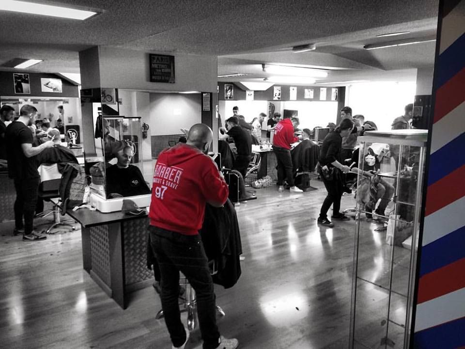 CURSO PRIVADO DE BARBERÍA